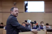 حاجی‌بگلو: مبلغ بودجه سال ۱۴۰۳ شهرداری مشهد بسیار عجیب است+ فیلم