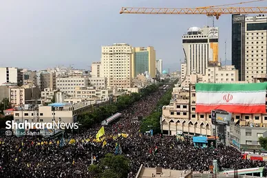 عکس‌هایی از مراسم تشییع پیکر شهدای خدمت در مشهد (۱)