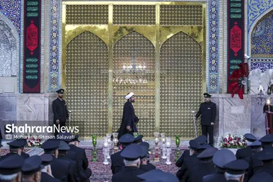 گزارش تصویری | آئین اذن عزای حسینی و تعویض پرچم گنبد حرم مطهر رضوی همزمان با آغاز ماه محرم