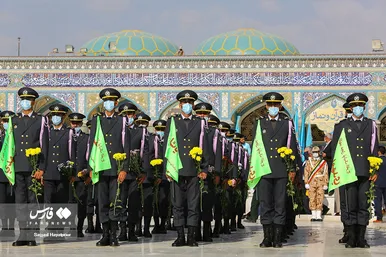 صبحگاه مشترک نیرو‌های مسلح در مسجد جمکران