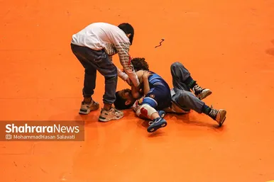 مسابقات کشتی با چوخه قهرمان قهرمانان در مشهد