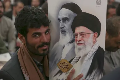 حضور و سخنرانی رهبر انقلاب در اجتماع زائران و مجاوران حرم مطهر رضوی- ۲