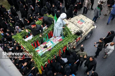تشییع دو تن از شهدای حمله تروریستی کرمان در مشهد