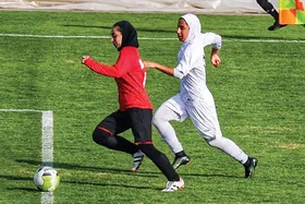 ادامه رقابت&zwnj;های لیگ برتر فوتبال بانوان: سیرجان به&zwnj;دنبال امتیاز از سرزمین فیروزه