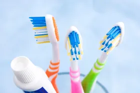 از عوارض خطرناک مسواک نزدن چه می&zwnj;دانید؟