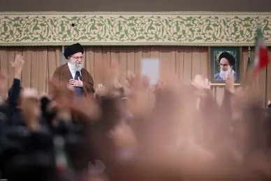 گزارش تصویری | دیدار دانش‌آموزان و دانشجویان با رهبر معظم انقلاب اسلامی، به‌مناسبت سیزدهم آبان‌ماه (۱۲ آبان ۱۴۰۴)