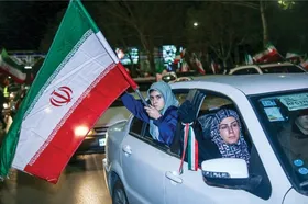 بررسی اثرات کنشگری زنان در خانواده و جامعه در دوران جنگ تحمیلی سوم