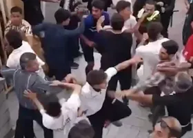 درگیری شدید در فوتبال مشهد | بازیکنان، مربیان و والدین به جان هم افتادند! + فیلم