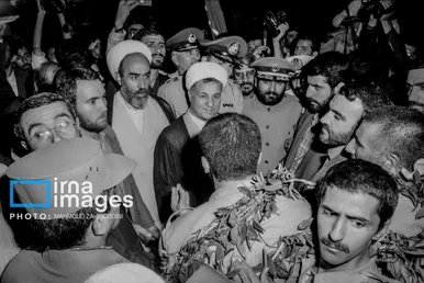 ۲۶ مرداد، روزی که پرستو‌ها به خانه بازگشتند