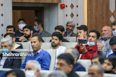 نشست صمیمی شهردار مشهد با جامعه قرآنی