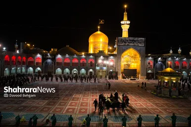 آیین خطبه خوانی شب شهادت امام رضا(ع) در حرم مطهر رضوی