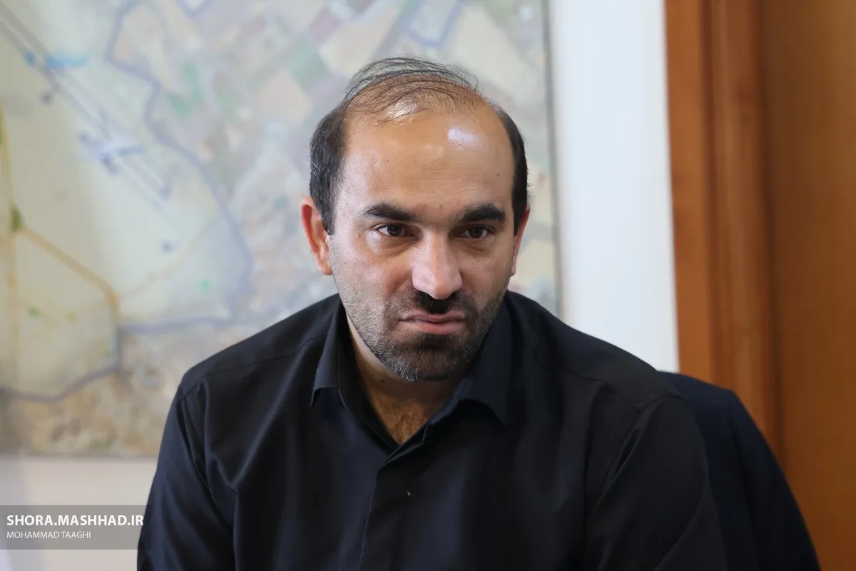 رئیس شورای اسلامی شهر مشهد: تأخیر در اجرای پروژه‌ها سبب تحمیل هزینه مضاعف به شهر و نارضایتی شهروندان می‌شود