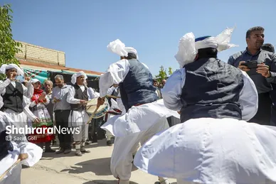 گزارش تصویری | جشن گل‌های محمدی روستای فرخد خراسان رضوی