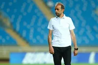 پوست خربزه زیر پای نویدکیا