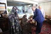 شهردار مشهد در دیدار با خانواده شهید شمقدری: پاسداشت شهدا یک مسئولیت اجتماعی است | فرهنگ ایثار و شهدات نماد هویتی مشهد است + فیلم