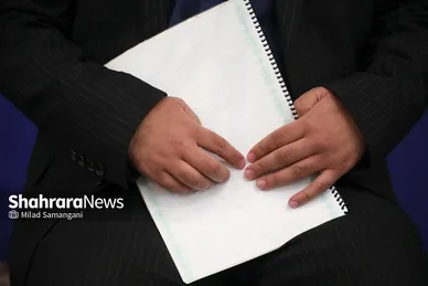 نشست صمیمانه شهردار با روشندلان در محفل انس با قرآن