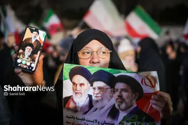 گزارش تصویری | خروش مردم انقلابی مشهد در آخرین چهارشنبه سال ۱۴۰۴ در میدان هفت‌تیر