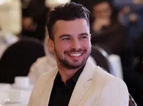 حمایت از عادل فردوسی&zwnj;پور در برنامه زنده+ویدئو