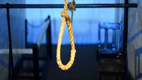 دختر ۲۱ ساله تهرانی، به جرم قتل دوستش در یک قدمی اعدام قرار گرفت + عکس