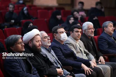 پرسش و پاسخ دانشجویان دانشگاه فردوسی با معاون رییس جمهور