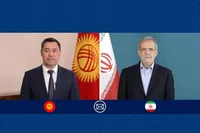 پزشکیان در گفت‌وگوی عیدانه با رئیس‌جمهور قرقیزستان: وحدت کشور‌های اسلامی راه مقابله با تهدیدات و بحران‌های منطقه‌ای است