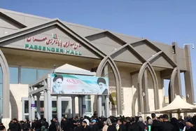 عراق، زائران دارای برگه گذر موقت را راه نمی&zwnj;دهد | مسئولان در تلاش هستند تا مشکل برطرف شود + فیلم