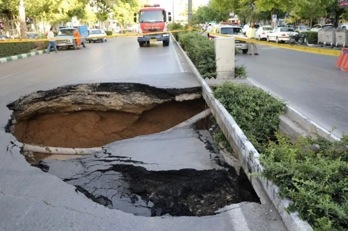 زندگی ۴۹ درصد ایرانیان روی پهنه‌های فرونشست است