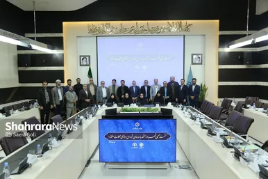 نشست شهردار مشهد با روسای شورای اجتماعی محلات منطقه یک