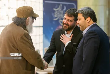 عکس‌هایی از افطاری رئیس جمهور با بازیگران