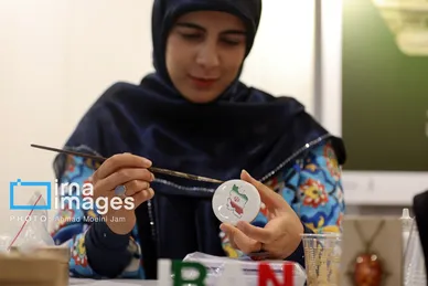 عکس‌هایی از کارگاه هنرهای تجسمی «ایران من»