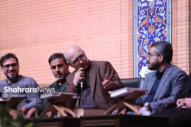 گزارش تصویری | محفل قرآنی «اربعین رهبر شهید» در میدان شهدای مشهد