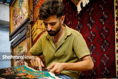 عکس‌هایی از بازار فرش مشهد