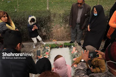 حضور گردشگران در آرامگاه فردوسی در نوروز ۱۴۰۱