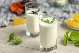 &laquo;دوغ&raquo; بهترین نوشیدنی برای فصل گرما