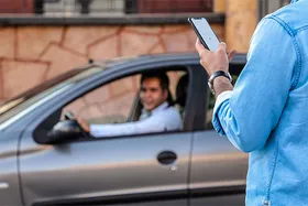 پشت پرده تخفیف&zwnj;های مشکوک تاکسی&zwnj;های اینترنتی | تخفیف&zwnj;ها واقعی است؟