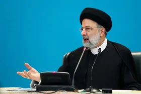 رئیسی در پیامی به دومین همایش ملی خیرین سلامت کشور: باید مردمی&zwnj;شدن سلامت محقق شود