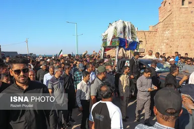 گزارش تصویری | تشییع پیکر شهید «قدرت زرنگاری» - جزیره هرمز