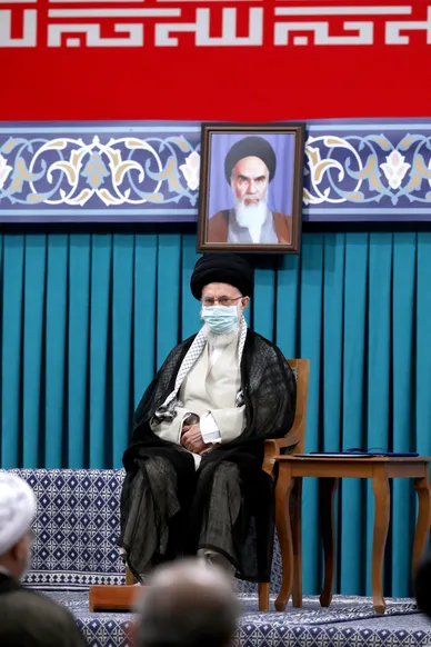 مراسم تنفیذ حکم سیزدهمین دوره ریاست جمهوری اسلامی ایران‌