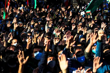 تشییع و خاکسپاری پیکر ۲ شهید گمنام دفاع مقدس در مشهد