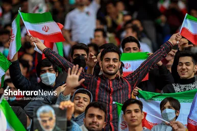 ورزشگاه امام رضا(ع)‌ قبل از شروع بازی فوتبال ایران و لبنان