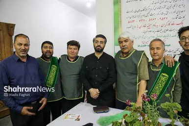 گزارش تصویری | بازدید خداداد عزیزی و عضو شورای اسلامی شهر از حسینیه خاوری های مشهد