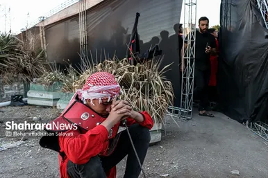 حرکت کاروان نمادین اسرای کربلا در مشهد
