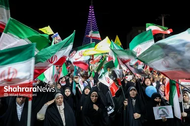 گزارش تصویری | مراسم همبستگی مردم ایران و عراق در چهارراه حماسه (برق) مشهد