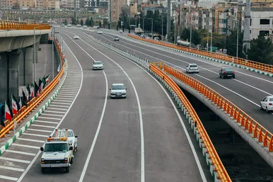 آیین بهره‌برداری از تقاطع چهارسطحی آزادگان