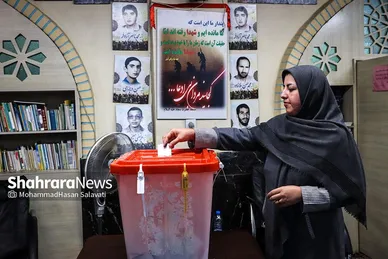 عکس‌هایی از مرحله دوم انتخابات چهاردهمین دوره ریاست‌جمهوری در مشهد (۶)