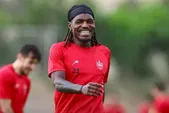 وضعیت نامشخص بیفوما برای دیدار پرسپولیس و فولاد