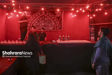 گزارش تصویری | یکصدوبیست‌ویکمین شب حضور مردم مشهد در سنگر خیابان