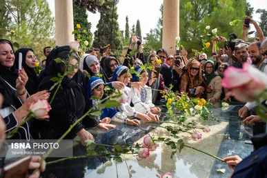 گزارش تصویری | آیین بزرگداشت حافظ با حضور وزیر ارشاد - شیراز