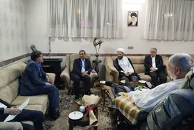 دیدار استاندار خراسان رضوی با خانواده&zwnj;های یک شهید و یک جانباز &nbsp;۷۰درصد در مشهد