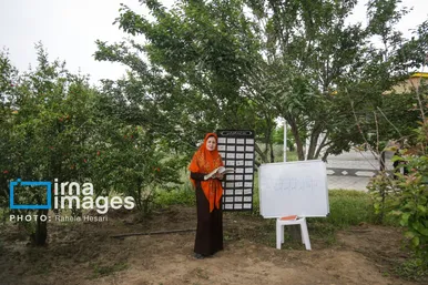 گزارش تصویری | تحصیل در باغ خانه معلم